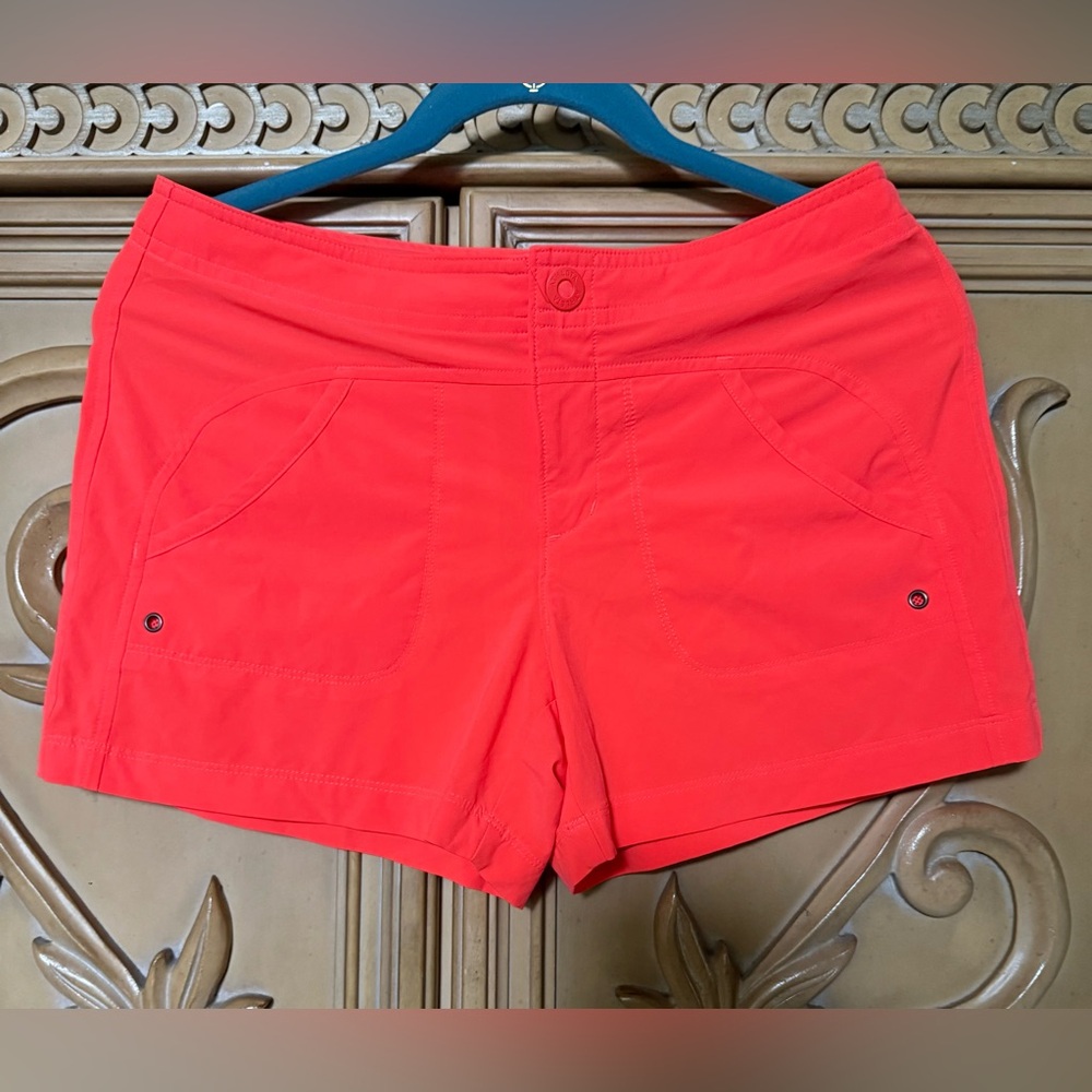 Athleta Shorts bright orange Coral like new sz 2 pocket front & back
